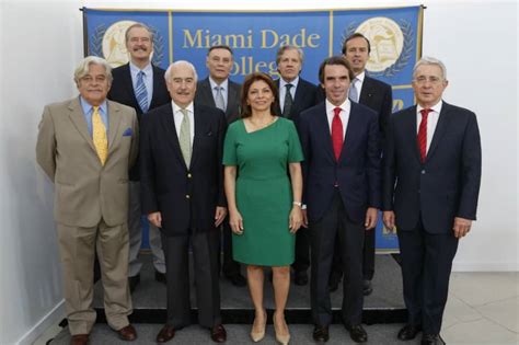 Críticas a Pastrana y Uribe por sus palabras sobre Colombia y la paz en ...