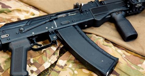 Советский районный суд Владивостока рассмотрит инцидент с автоматом ...