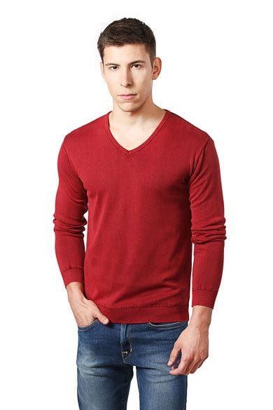 Buy Men Red Knit V Neck Sweater Online - 221239 | Peter England