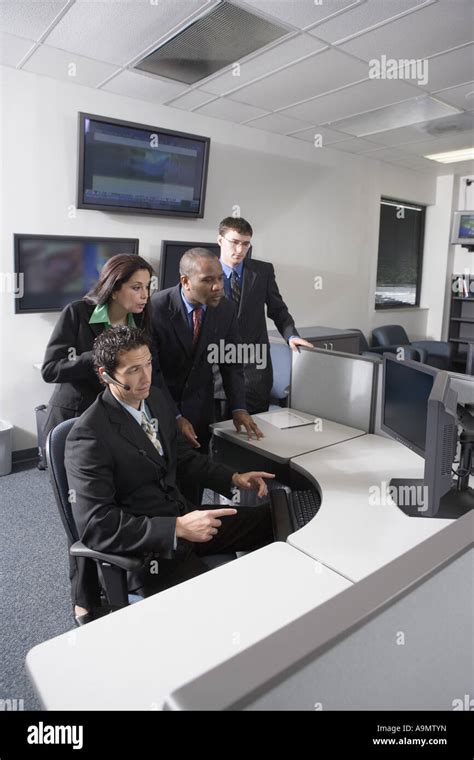 Busy People Images 的图像结果