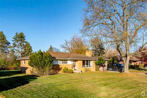 Southfield, MI City Guide | About Living in Southfield - Homes.com