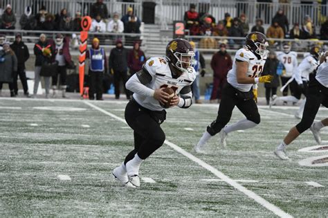 UMD FOOTBALL WINS 28-7 OVER THE WOLVES IN LAST REGULAR SEASON GAME ...