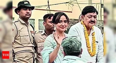 Bhagalpur Poll Battle: Congress Entry Fires Up Bhagalpur Poll Battle ...