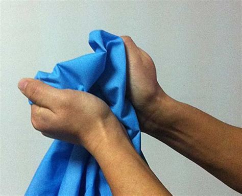 Do Not Wear These Fabrics If You Have A Sensitive Skin | Herzindagi