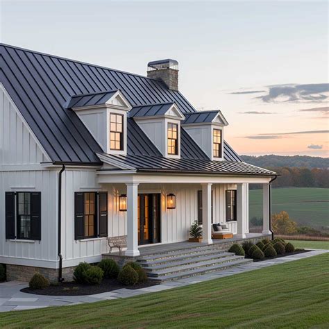 15+ Stunning Black and White Farmhouse Exterior Inspirations
