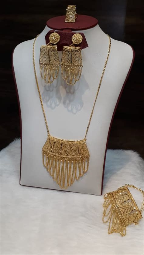 24 kt Gold plated Bridal jewellery set – www.soosi.co.in