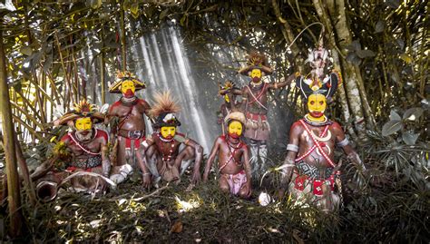 The Huli Wigmen Of Tari - tribes of papua new guinea