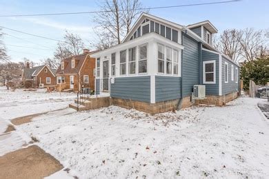 712 S 5th St, Saint Charles, IL 60174 | Homes.com