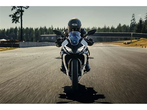 New 2025 CFMOTO 300SS, Clovis NM | Specs, Price, Photos | Nebula Black ...