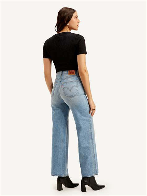 Women's Light Blue Straight Fit High Rise Jeans – Levis India Store