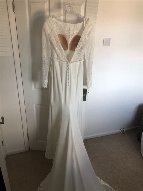 Stella York, 6817 With Free Full Length Two Tier Veil New Wedding Dress Save 38% - Stillwhite