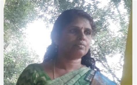 ஈரோடு | பள்ளி மாணவர்களை கழிப்பறையை சுத்தம் செய்யவைத்த தலைமையாசிரியை ...