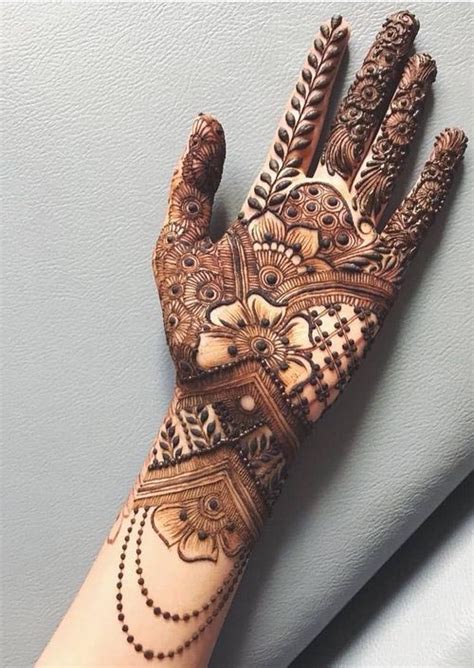 हाथों के लिए मेहँदी के खूबसूरत डिज़ाइन - DusBus