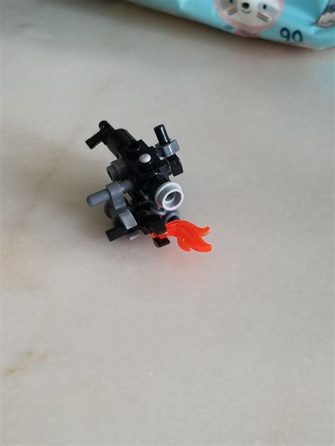 Flamethrower LEGO Hand 的图像结果