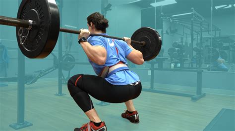 High-Bar vs. Low-Bar Squat: Which One Can Maximize Your Squatting ...