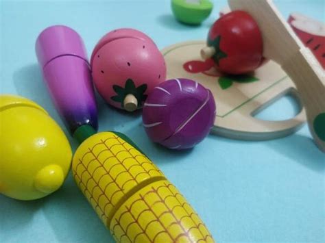 NESTA TOYS Wooden Velcro Fruit & Vegetable Toy Set (15 Pcs) | Pretend ...