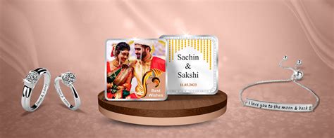 4 Best Wedding Anniversary Gifts for Couples