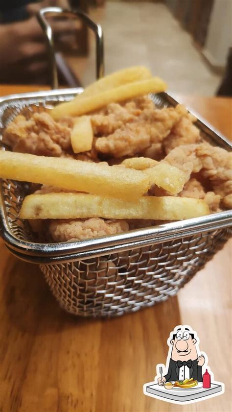 Menu at Albaik Feasto Express Kuttiadi, Kuttiady