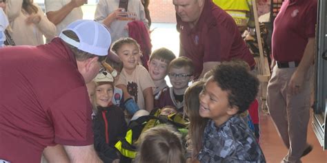 Students visit firehouse to overcome potential fears