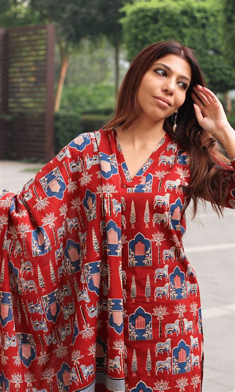 Cotton Red Fort Print Suit with Cotton Dupatta – Baareeki