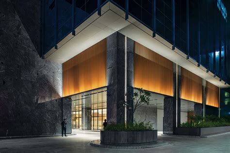 Lighting the vertical canvas - ACE Update Magazine