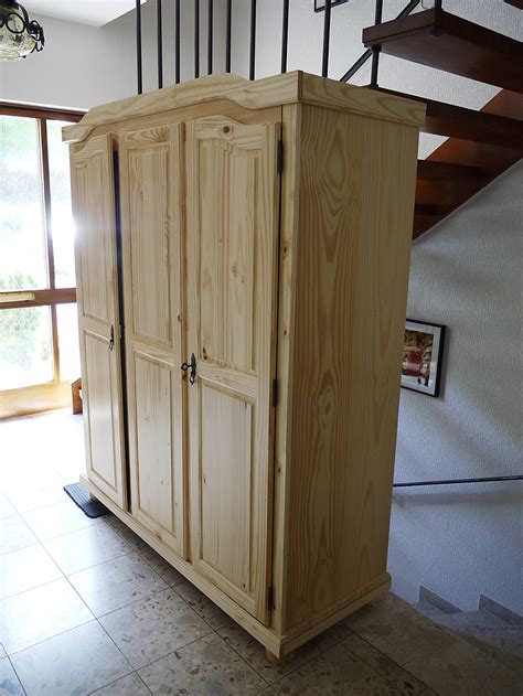 Garderobe, Flur, Keller Kleinanzeigen