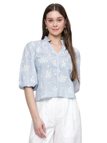 The Top 7 Kelin Shirts Every Woman Should Snag for a Chic Upgrade