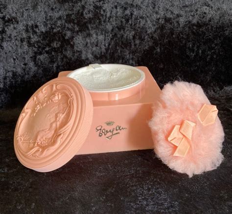 Dusting Face Powder 的图像结果