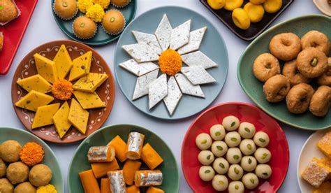 Sweets Recipes: इस रक्षाबंधन घर पर बनाएं ये मिठाईयां, तारीफ करते नहीं ...