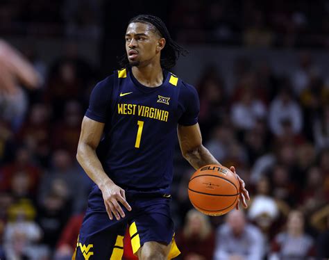 Cincinnati Bearcats vs. West Virginia Mountaineers College Basketball ...