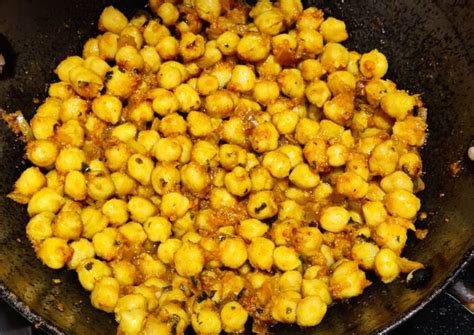Chole masala (dry) Recipe by Susmita Patnaik - Cookpad