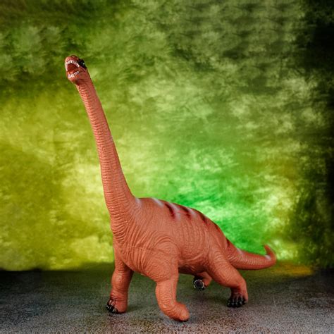 BRACHIOSAURUS – The World Of Nerds