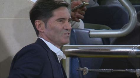 Así vivió Marcelino los minutos finales: del "cuánto falta" al alivio