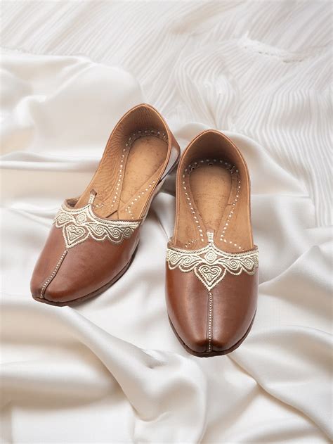 Majesty Punjabi Jutti for Men – Flourish