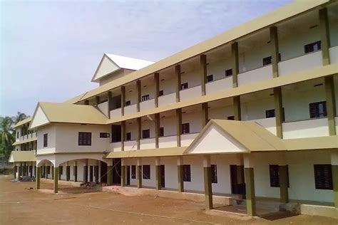 PTM Government College, Perinthalmanna Offers 6 UG Coursses Review by ...