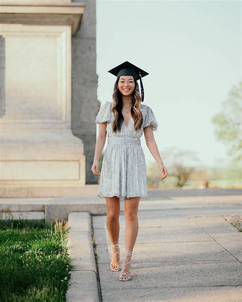 Graduation Outfit with Pants: 5 Chic and Comfortable Ideas for Your Big ...