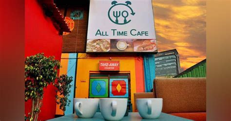 This Cafe On Golf Course Road Is Open 24-Hours & It Serves A Lunch ...