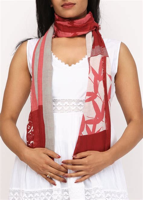 Get Two-Tone Floral Printed Scarf at ₹ 1350 | LBB Shop