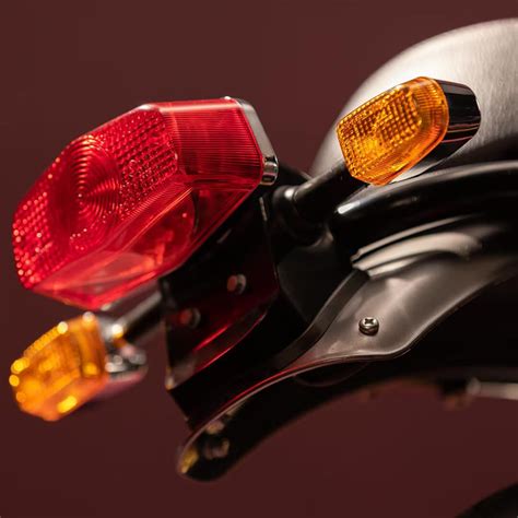 Royal Enfield 2023 Interceptor 650 price, specs, mileage, colours ...