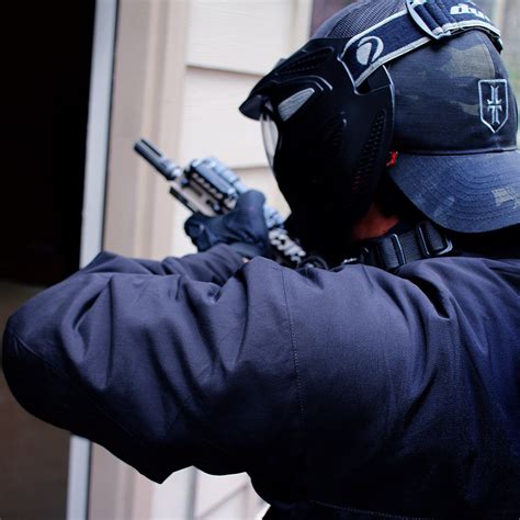 Best Tactical One Man CQB Room Clearing Training: Single Man Room ...