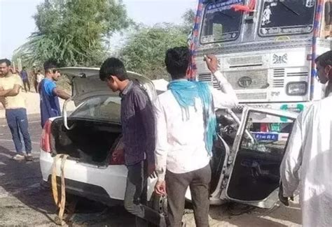 Tragic road accident in Jalore, car collided with truck, 5 killed