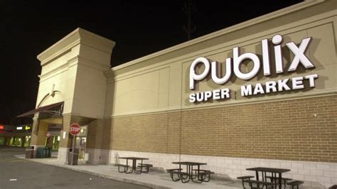 Publix Grocery Nippers Corner