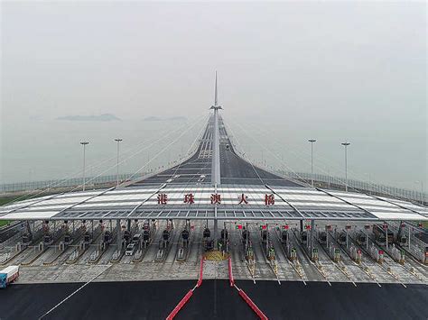 Engineering marvels: A look at the world's most impressive bridges ...