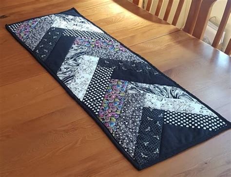 Patchwork Table Runners 的图像结果
