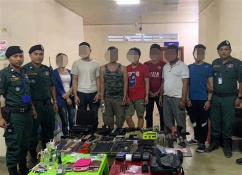 10名中国人在柬埔寨被逮捕 涉嫌绑架非法软禁还走私枪支_凤凰网