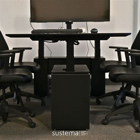Conference Table Computer 的图像结果