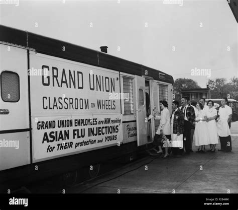 1957 asian flu pandemic hi-res stock photography and images - Alamy