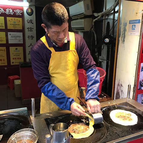 Kang Family Oyster Omelette (Kang Jia Long Tou Hai Li Jian 康家龙头海蛎煎 ...