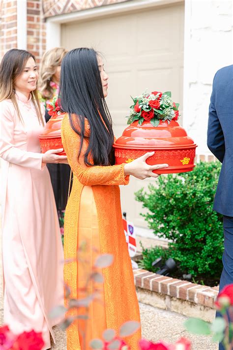 Vietnamese Tea Ceremony | Dallas Vietnamese Wedding Photographer