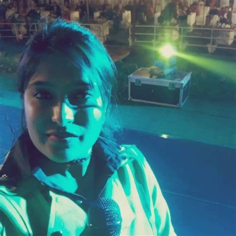 Prabhuta dubey anchor, Indore | Talentrack